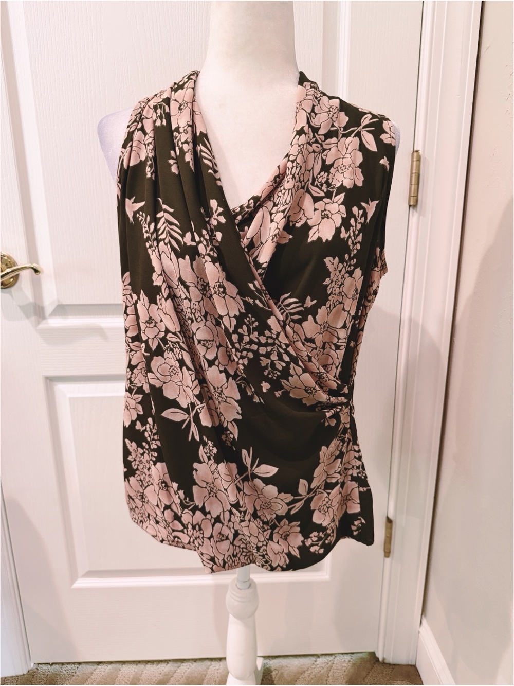 NWOT Cabo Sleeveless Floral Drape Front Top - Taupe & Blush